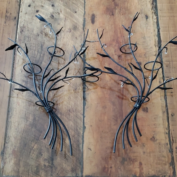 TWO UNIQUE MOUNTABLE VOTIVE CANDLE HOLDERS - Picture 5 of 7